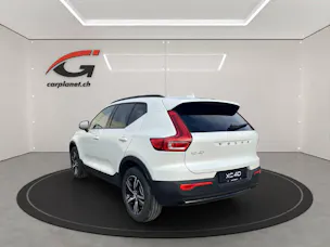 Volvo XC40 2.0 B3 MH Plus Dark