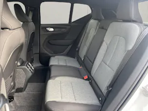 Volvo XC40 2.0 B3 MH Plus Dark