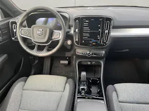 Volvo XC40 2.0 B3 MH Plus Dark