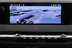 Vehicle image DS AUTOMOBILES 4 1.6 E-Tense Ligne Noire