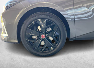 Fahrzeugbild DS AUTOMOBILES 4 1.6 E-Tense Ligne Noire / ab 1.99% Leasing bei Abschluss einer Protect Autoversicherung