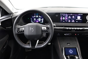 Vehicle image DS AUTOMOBILES 4 1.6 E-Tense Ligne Noire