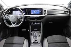 Vehicle image OPEL Grandland 1.2 T GS Line