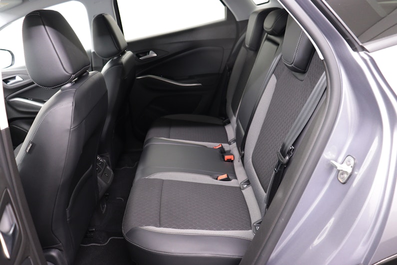 Vehicle image OPEL GRANDLAND