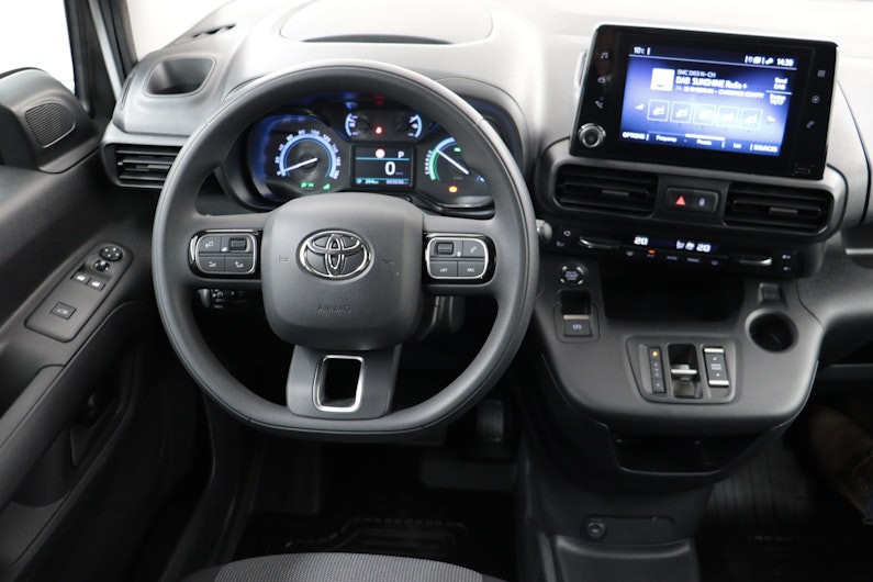 Vehicle image TOYOTA PROACE CITY