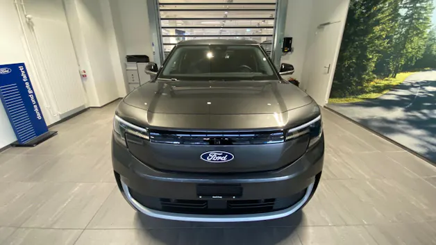 Ford Explorer Extended Range Premium AWD