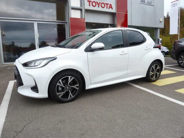 Toyota Yaris 1.5 VVT-i HSD Trend