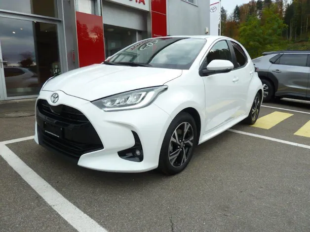Toyota Yaris 1.5 VVT-i HSD Trend