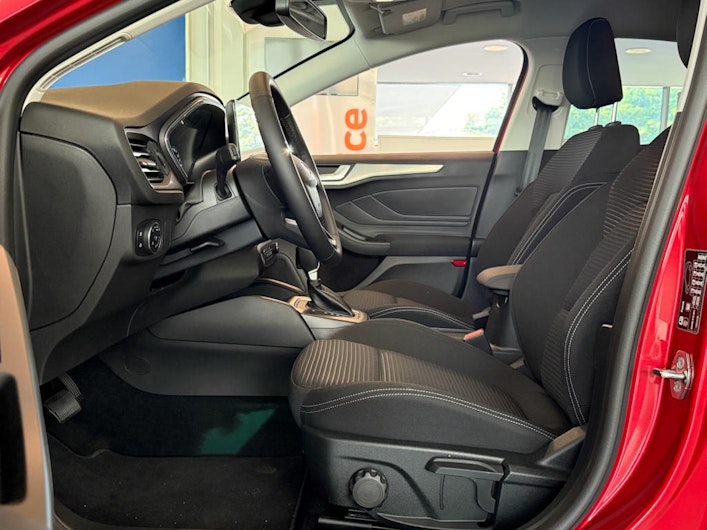 Vehicle image FORD FOCUS