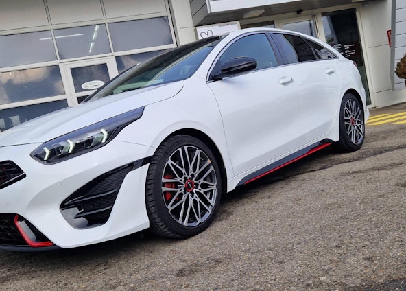 First vehicle image First vehicle image