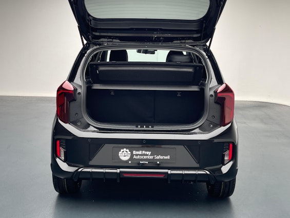 Vehicle image 17 Vehicle image 17