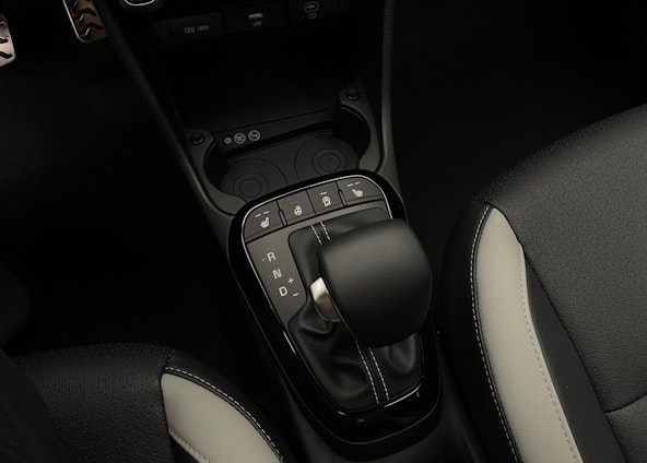 Vehicle image 10 Vehicle image 10