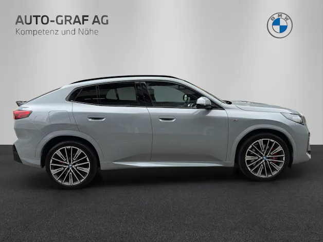 BMW iX2 xDrive 30 M Sport Pro