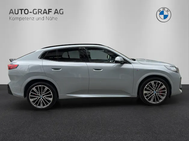 BMW iX2 xDrive 30 M Sport Pro