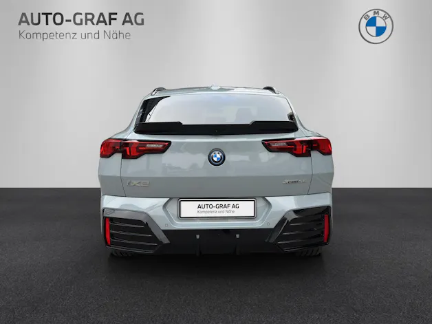 BMW iX2 xDrive 30 M Sport Pro