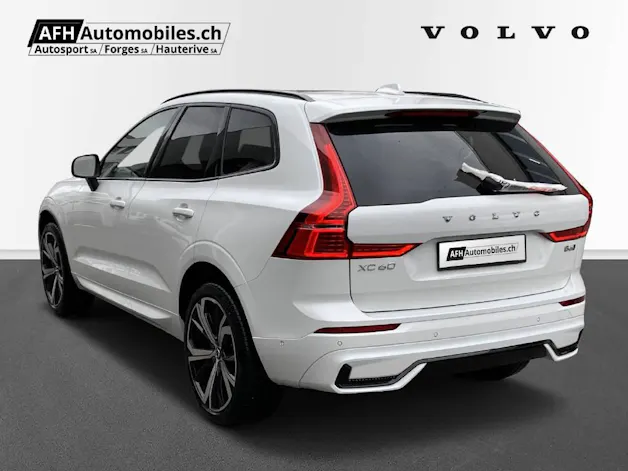 Volvo XC60 2.0 B6 MH Ultimate Dark AWD