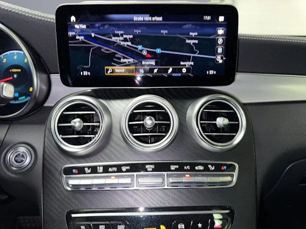 Mercedes-Benz GLC 200 AMG Line 4m