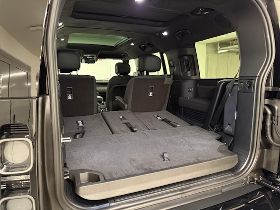 Vehicle image 18 Vehicle image 18