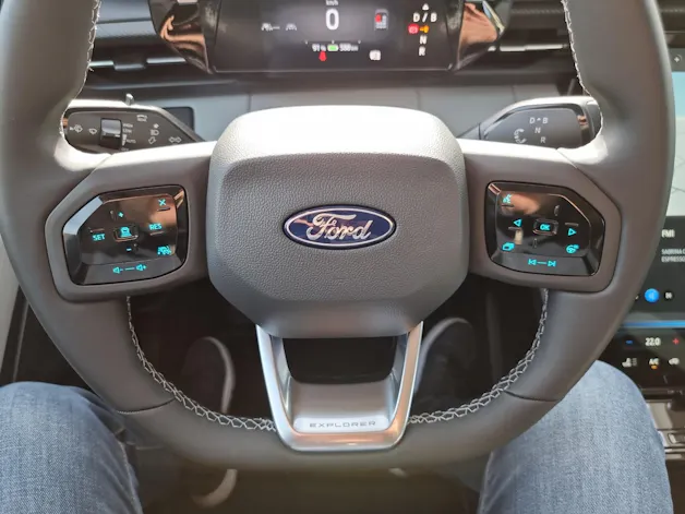 Ford Explorer Extended Range Premium AWD