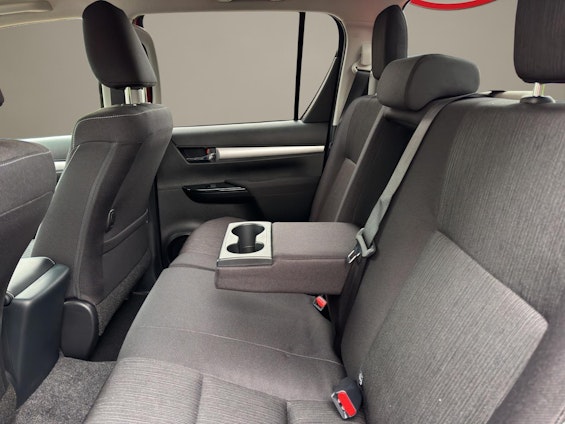 Vehicle image 9 Vehicle image 9