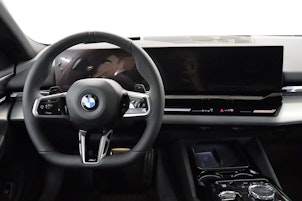 Vehicle image BMW 520d xDrive Touring