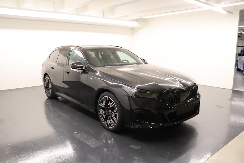 Vehicle image BMW 5 SERIES