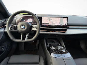 Fahrzeugbild BMW 520d xDrive Touring