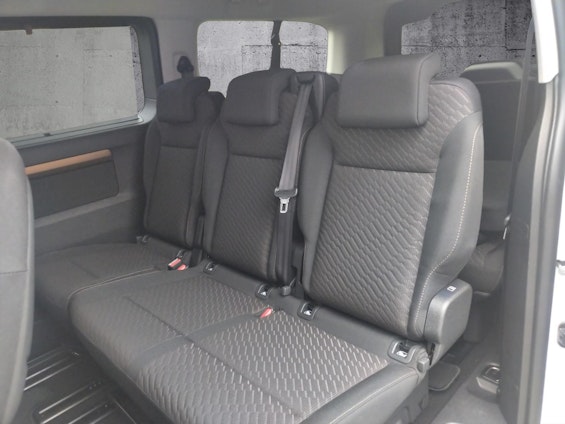 Vehicle image 9 Vehicle image 9