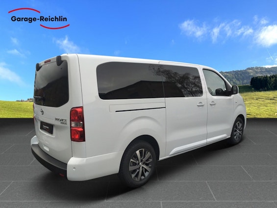 Vehicle image 4 Vehicle image 4