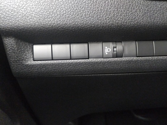 Vehicle image 20 Vehicle image 20