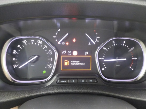 Vehicle image 13 Vehicle image 13