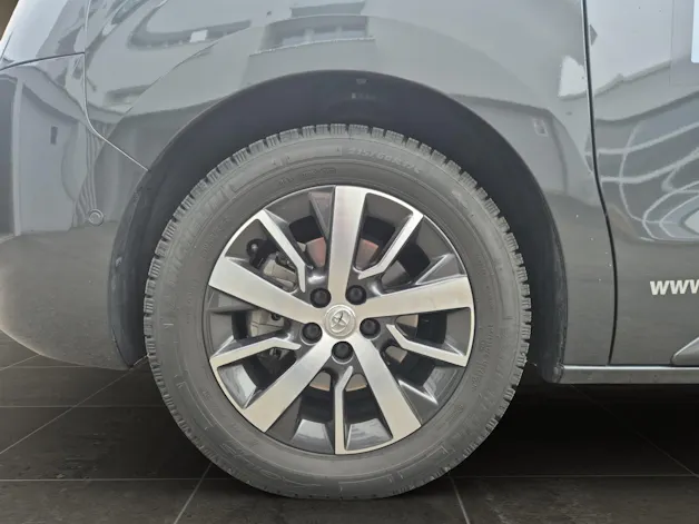 Toyota PROACE Verso L2 2.0 D Trend