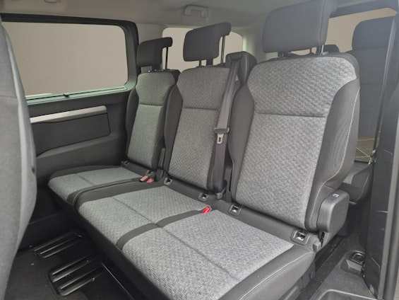 Vehicle image 9 Vehicle image 9