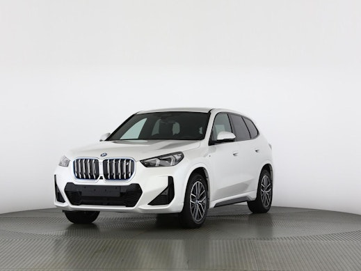 BMW iX1 30 xDrive 0 BMW iX1 30 xDrive 0