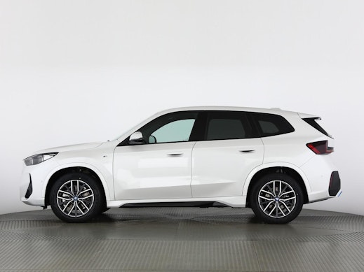 BMW iX1 30 xDrive 2