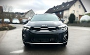First vehicle image