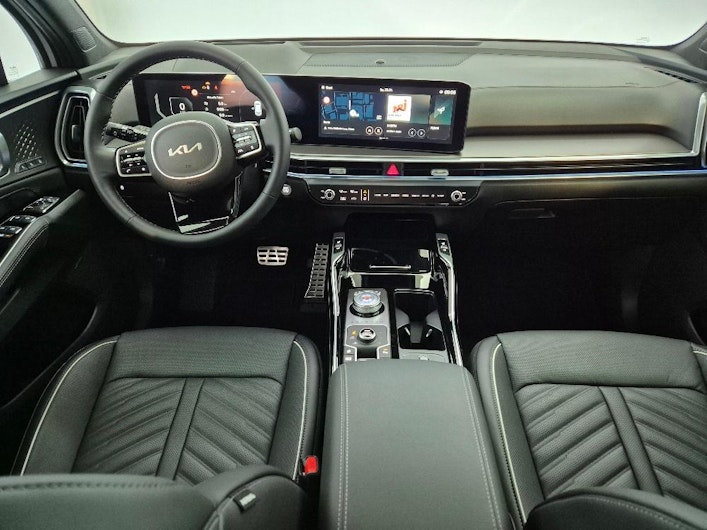 Vehicle image KIA SORENTO