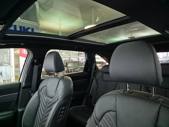 Vehicle image KIA SORENTO