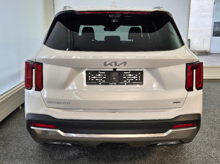 Vehicle image KIA SORENTO