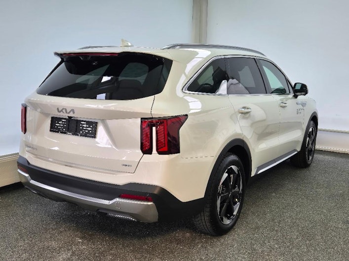 Vehicle image KIA SORENTO