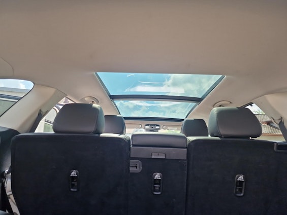 Vehicle image 10 Vehicle image 10