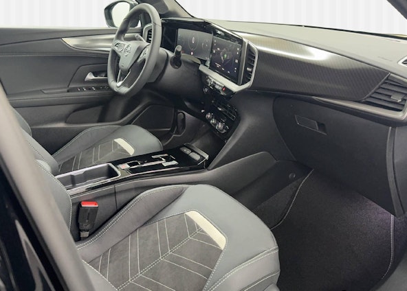 Vehicle image 9 Vehicle image 9