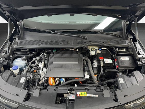 Vehicle image 12 Vehicle image 12