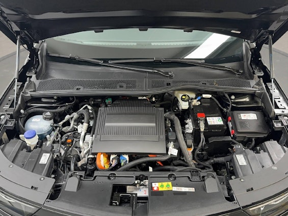 Vehicle image 12 Vehicle image 12