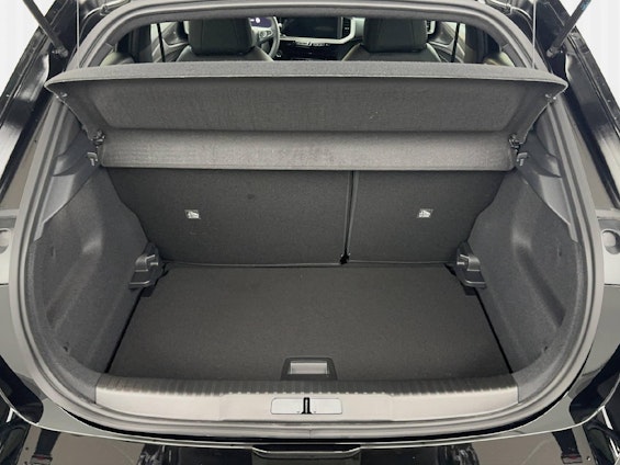 Vehicle image 10 Vehicle image 10