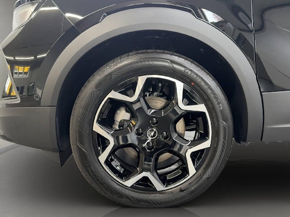 Vehicle image 11 Vehicle image 11