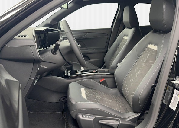 Vehicle image 5 Vehicle image 5