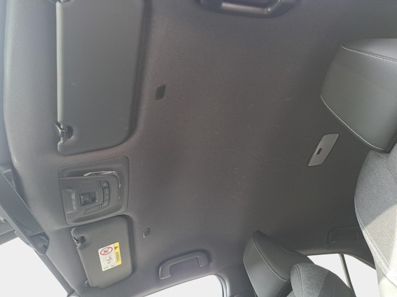 Vehicle image 19 Vehicle image 19