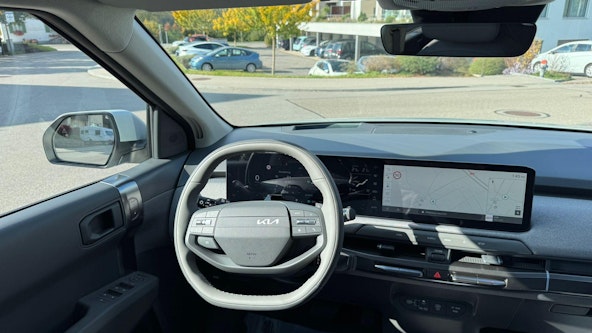 Vehicle image 14 Vehicle image 14