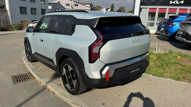Kia EV3 81 kWh Earth+